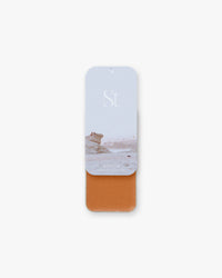 Seint Highlight in Papaya: burnt-orange cream revealed under a hazy pale shoreline lid